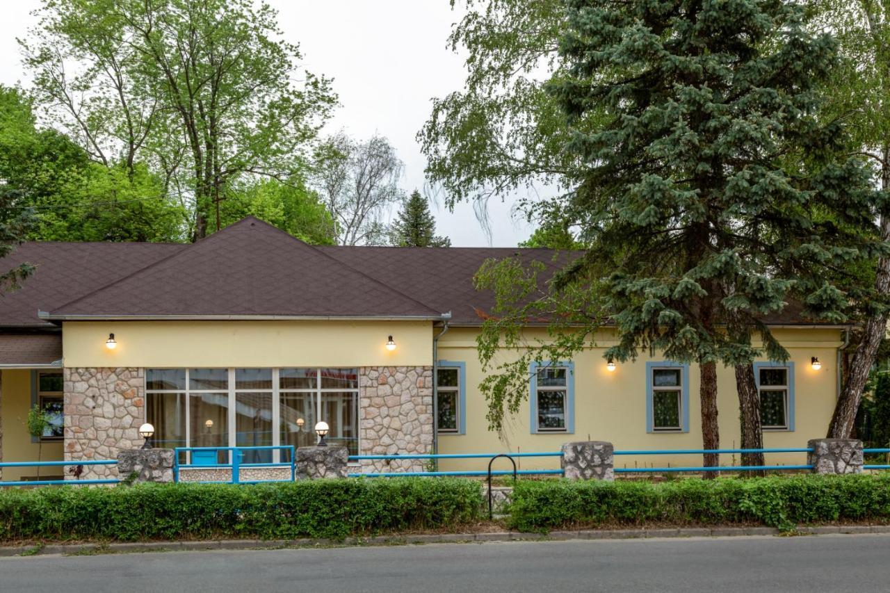 Balzsam apartmanház Harkány Exterior foto